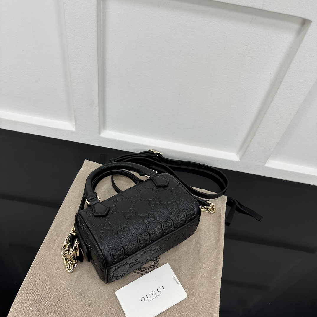 Gucci Hobo Bags